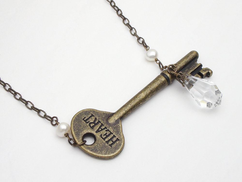 Gold Necklace Skeleton key pendant with HEART filigree crystal drop genuine pearl Statement Necklace jewelry