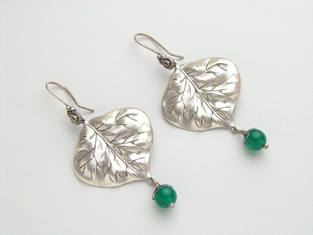 Silver leaf dangle earrings genuine emerald green agate bead drop earrings filigree jewelry