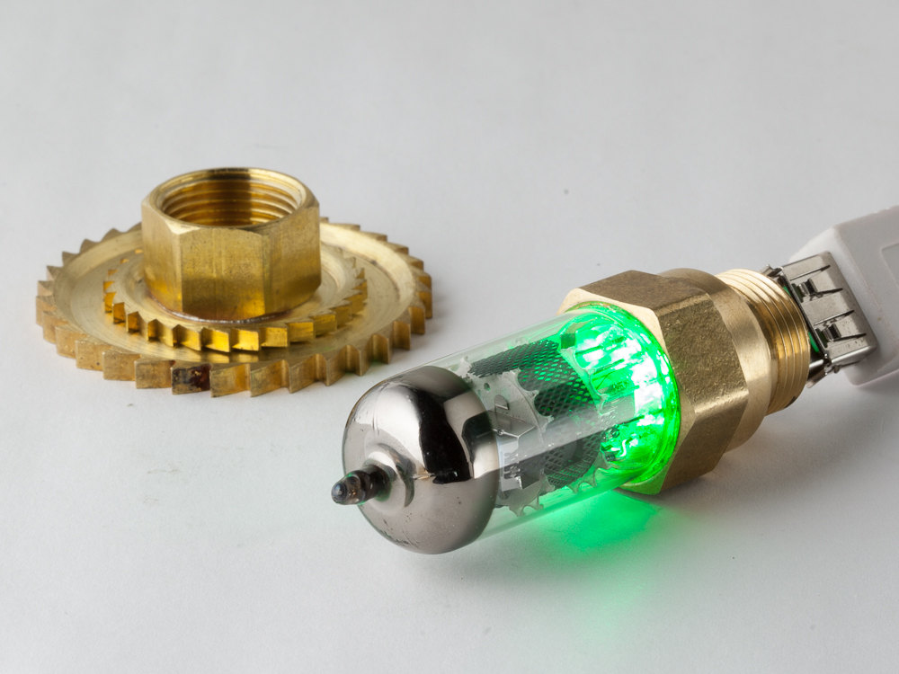 Steampunk USB drive glass vacuum tube 16GB flash drive antique brass clockwork parts gears green LED computer gadget mens