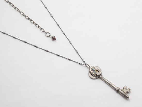 Steampunk Jewelry Skeleton Key Necklace Antique watch movement silver filigree blue topaz crystal Vintage pendant 2