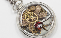 pocket watch case steampunk necklace vintage silver gears gold dragonfly red gemstone (3)
